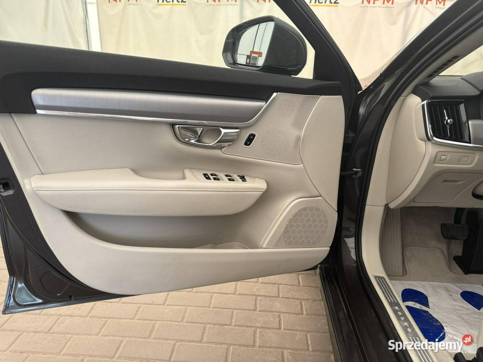 Volvo V90 20 D4190 AWD Momentum Skórzana klimatyzacja V90 Warszawa