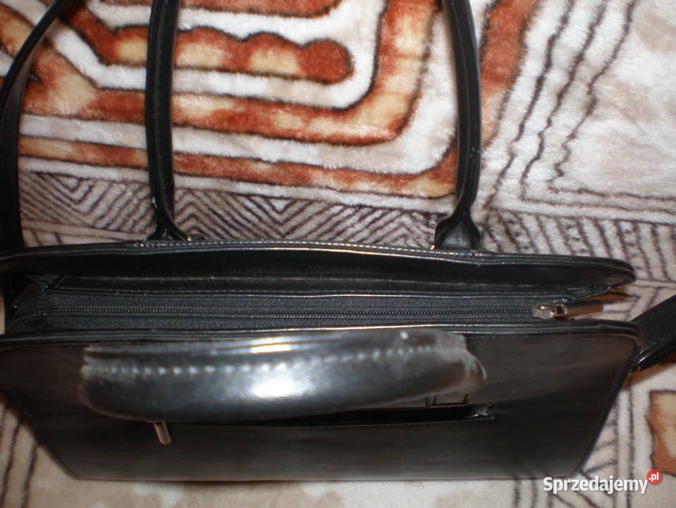 Sprzedam torebkę damską w kolorze czarnymużywana Nowy Żmigród sprzedam