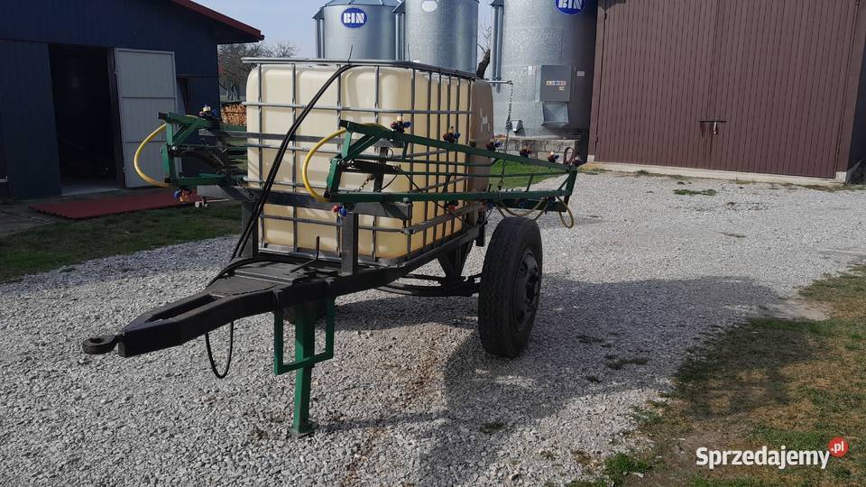 Opryskiwacz sam 1300 litrów Kluczewsko