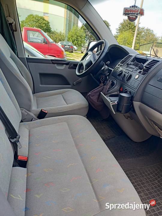 T5 19 TDI z dachem otwieranym i i łóżkiem 2 osób biały Transporter sprzedam