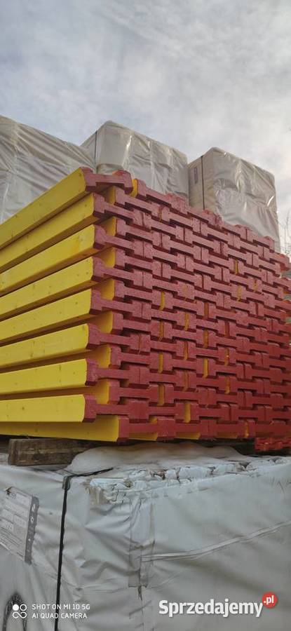 Słupki BHP nowe lakierowane