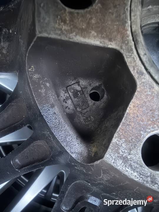 Na sprzedaż felgi bmw e90 5x120 et35 opony 8j Brzóza Stadnicka