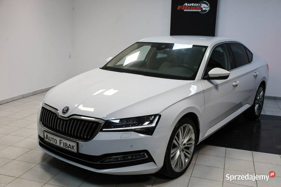 koda Superb 200StyleSalon PolskaAutomat światła przeciwmgielne łódzkie Konstantynów Łódzki
