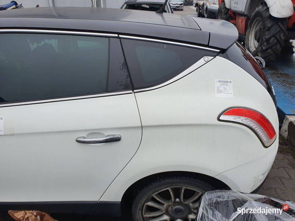 ĆWIARTKA BŁOTNIK LEWY TYŁ LANCIA DELTA III osobowe sprzedam