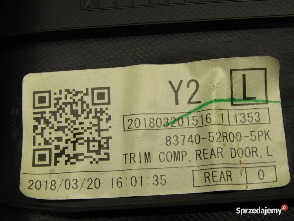 BOCZEK TAPICERKA DRZWI LEWY TYŁ SUZUKI SWIFT VI Tapicerki samochodowe