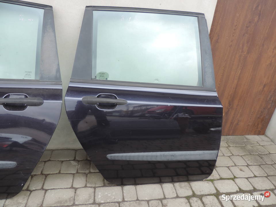 DRZWI PRAWY TYŁ FIAT STILO 1 5D HB KOLOR 841A sprzedam