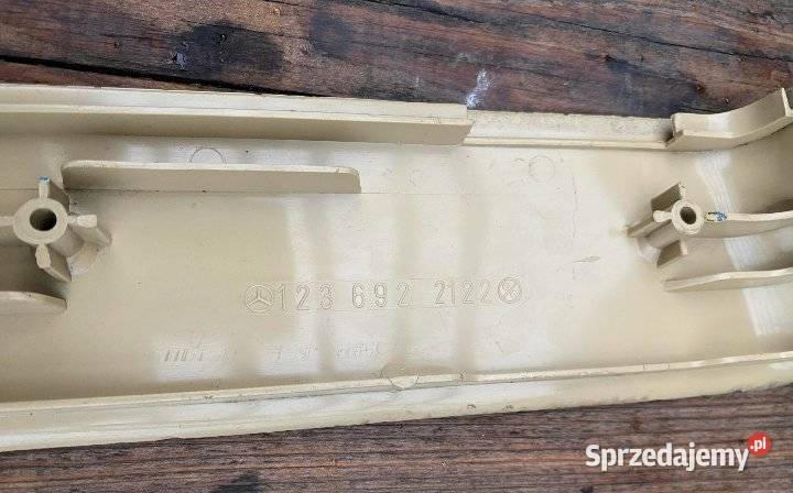 MercedesBenz W123 1980 Plastik osłona dolna sprzedam