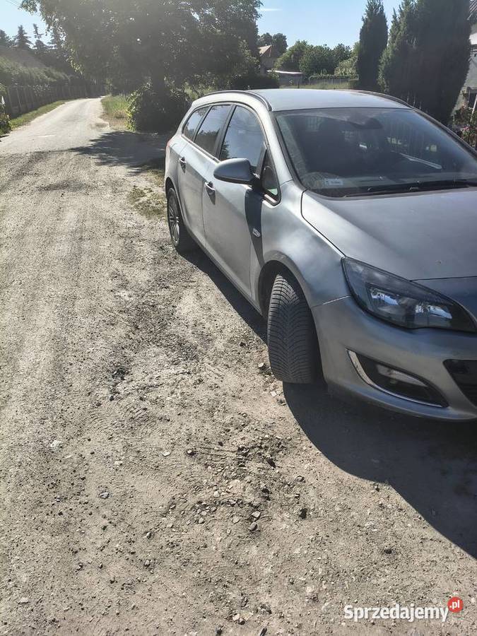 Opel Astra J LED 20CDTI 165 Samochody osobowe Skoki