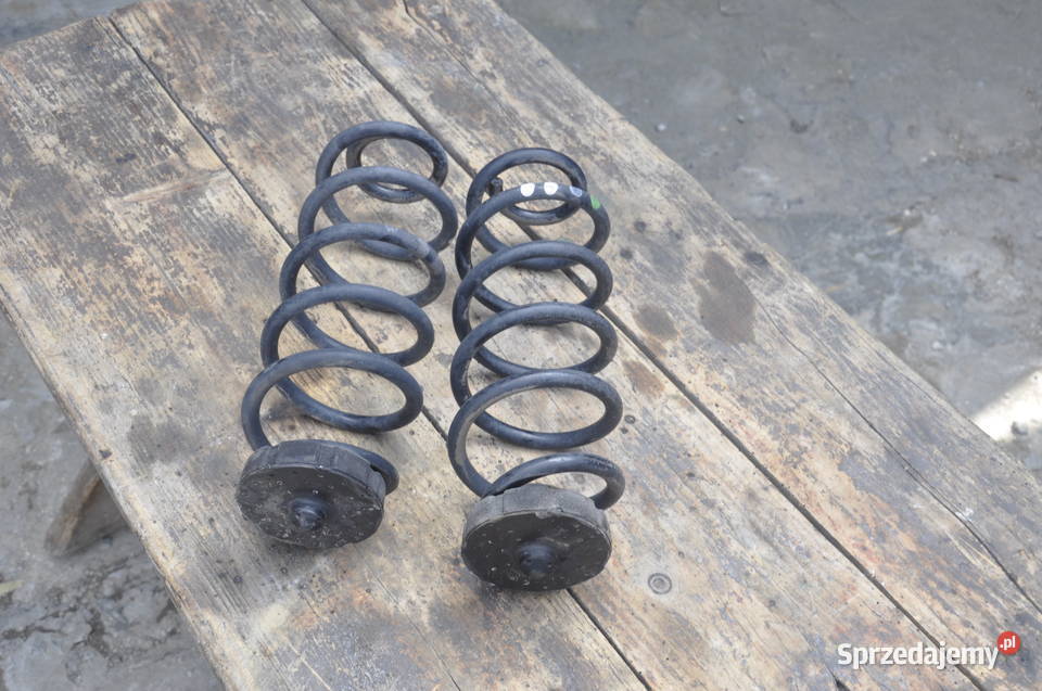 Sprężyny Tył Oryginał Idealne Audi A4 B8 Quattro Zawieszenie i amortyzacja Rzeszów