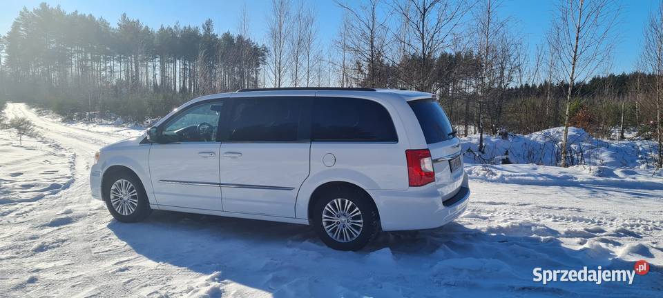 CHRYSLER TOWN AND COUNTRY 2015 BENZYNA LPG nieuszkodzony podlaskie Grabówka