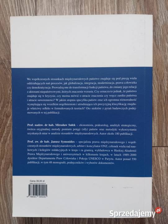 Państwo w teorii i praktyce stosunków Książki naukowe i popularnonaukowe Białystok