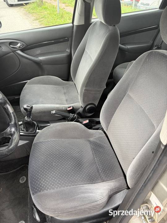 Ford Focus 16 benzyna GHIA manualna Warszawa