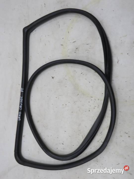 USZCZELKA DRZWI PRAWY TYŁ LAND CRUISER 120