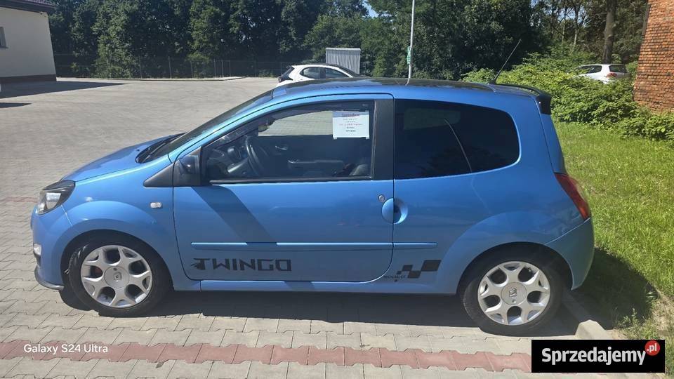 Renault Twingo 2 12 benzyna 75 2013r Knurów