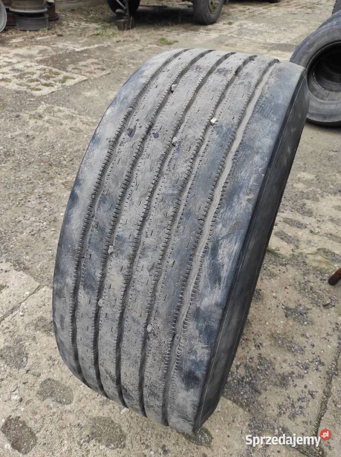 Opona używana Kumho 38555 R 225 Ostrowiec Świętokrzyski