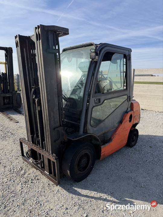 Wózek widłowy Toyota 8FDF25 Triplex 470 Kuchary