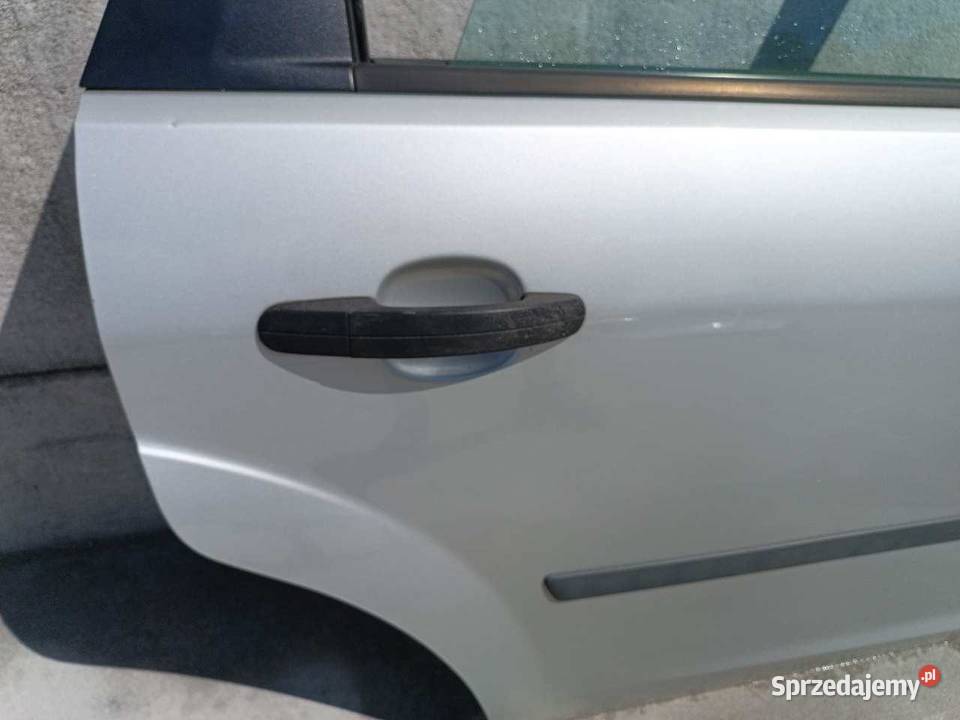 DRZWI PRAWY TYŁ O3 FORD FOCUS MK2 KOMBI osobowe wielkopolskie