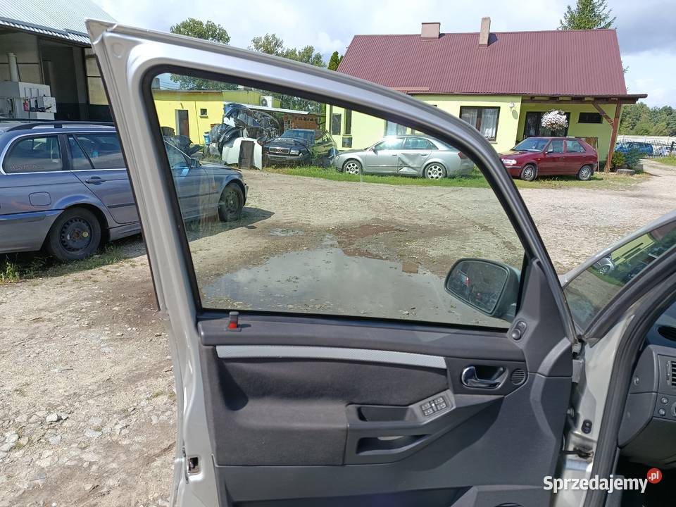 Opel Meriva 17 CDTI 74 kW 2006 r dawca części Rok produkcji 2006 wielkopolskie Szklarka Myślniewska