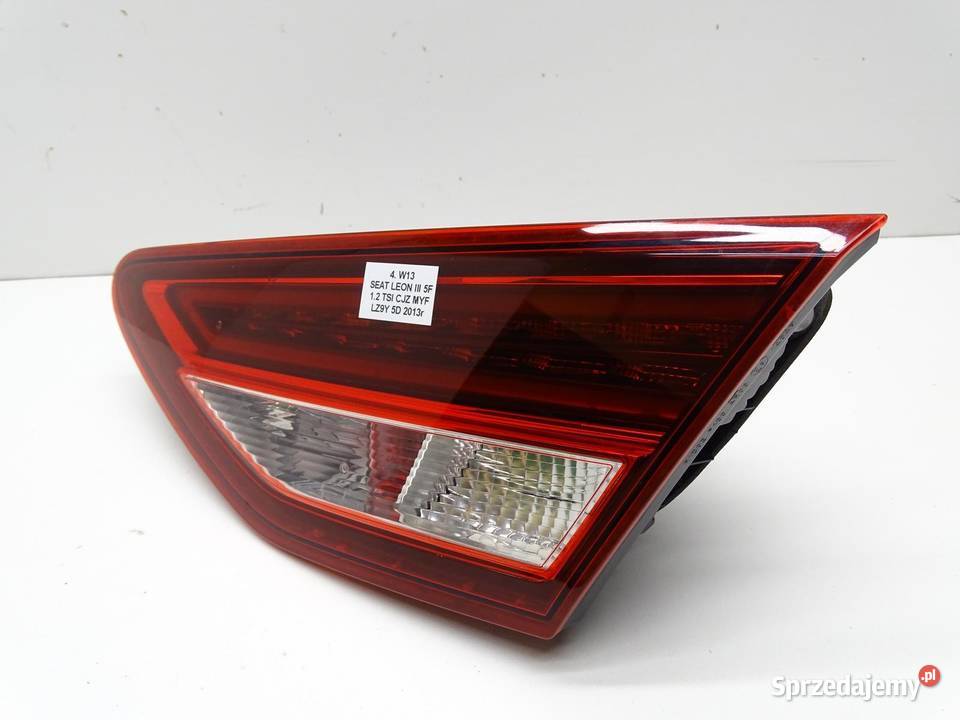 LAMPA PRAWY TYŁ PRAWA TYLNA W KLAPĘ 5F0945308F sprzedam