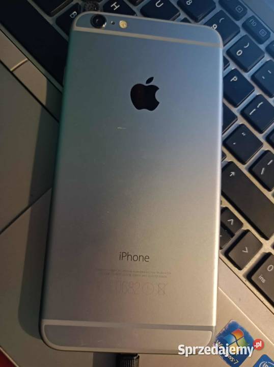 Pilny iPhone 6 Plus 64GB działający z lekkim Sandomierz