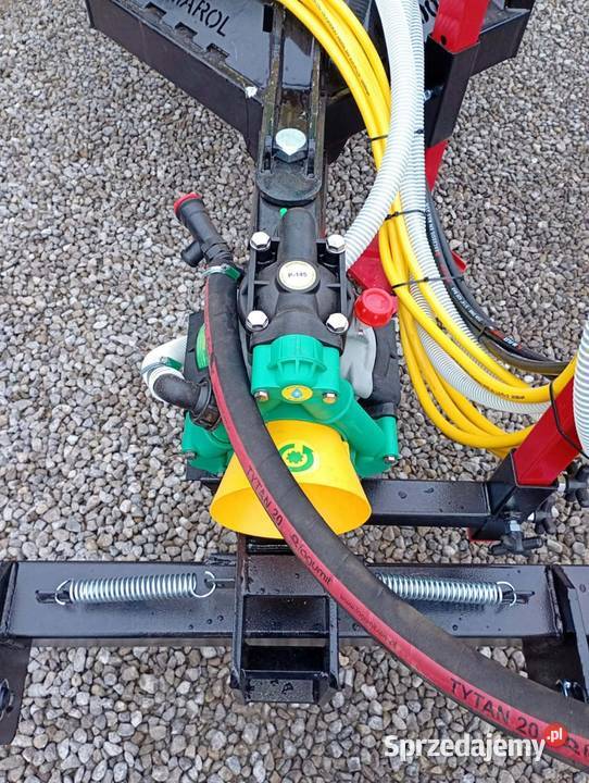 Opryskiwacz ciągany Firmy DEMAROL lubelskie