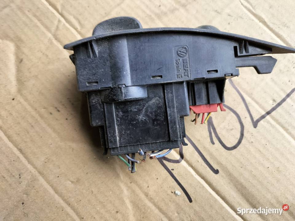 PRZEŁĄCZNIK ŚWIATEŁ 6N1941531M Volkswagen Polo lubelskie sprzedam