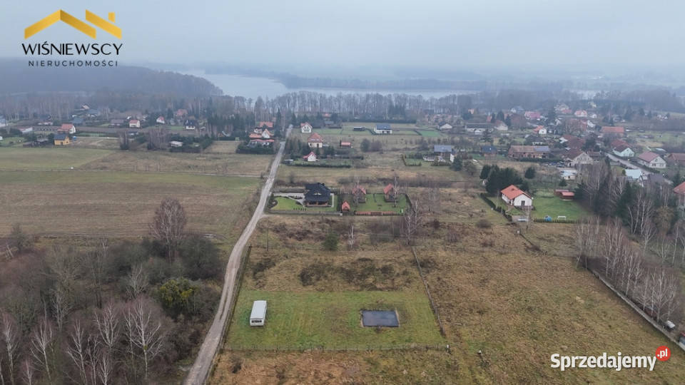 Uzbrojona działka 1800m 600 m jeziora warmińsko-mazurskie Winiec