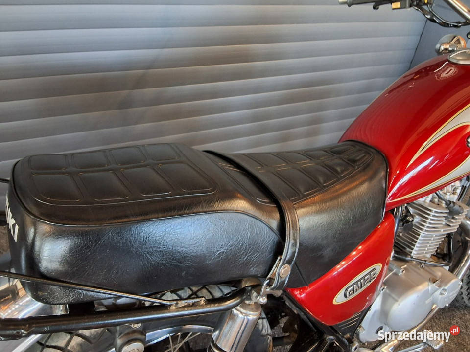 Suzuki GN SUZUKI GN 125 zadbany żywy kolor raty Stare Miasto sprzedam