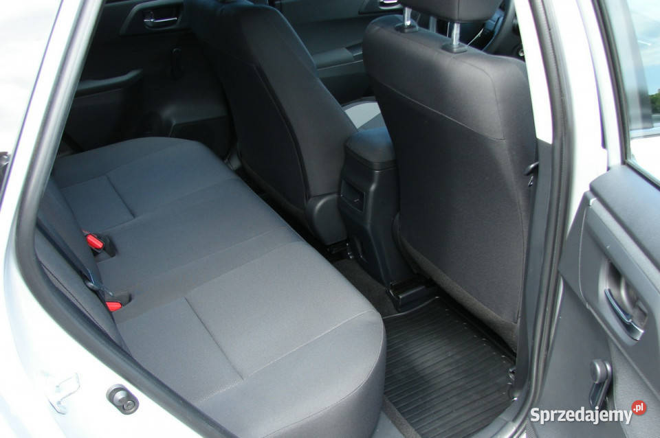Toyota Auris 14 E 100 Klimatronik Salon II 2012 Piła