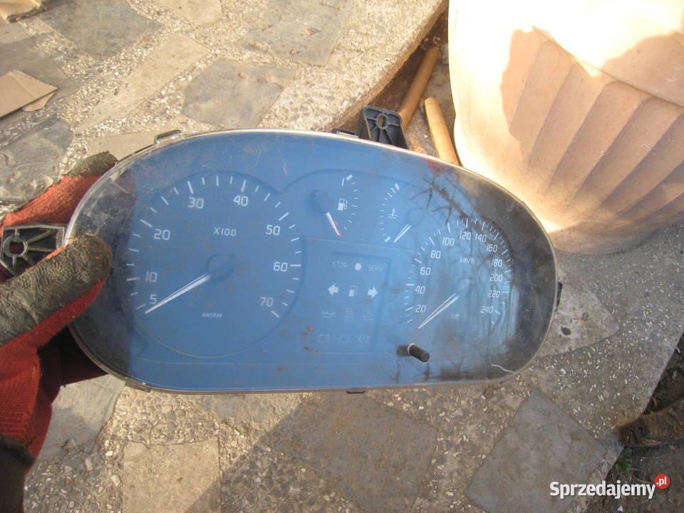 Zegary liczniki zegar Renault Megane Megane osobowe Kraków sprzedam