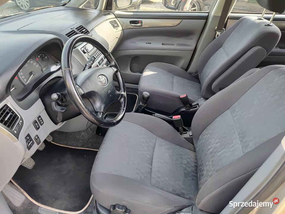 Toyota Avensis Verso minivan 7 osobowy 2000cm3 Tarnów
