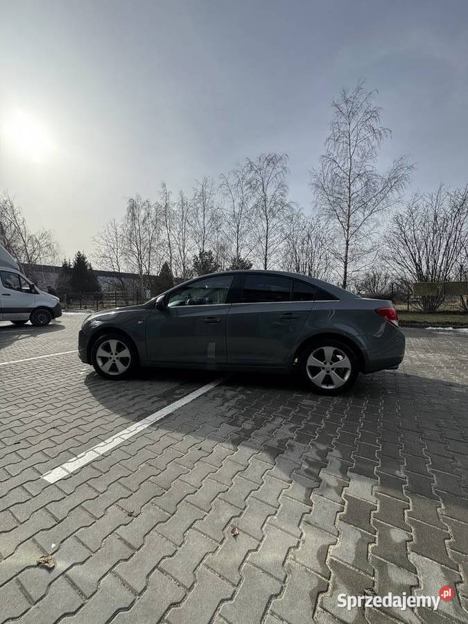 Chevrolet Cruze 18 Sedan 2009 Opłaty do 2027 Warszawa