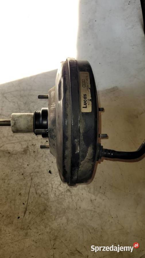 Serwo hamulcowe Audi 80 B4 893612105E Łagów