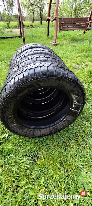 Sprzedam opony zimowe 18565 R15 4 w stanie b zima Jaktorów