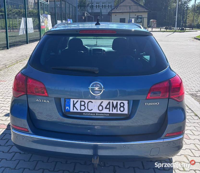 Opel Astra J Sports Tourer 14 Turbo 140 1364cm3 Astra Iwkowa