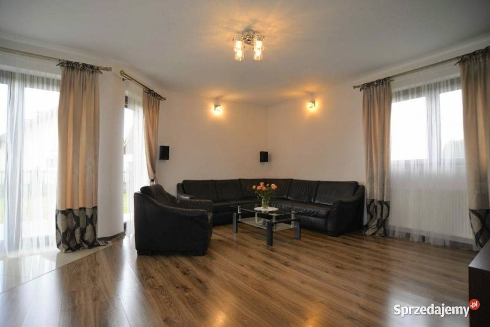 Dom wolnostojący Brynica 376m2