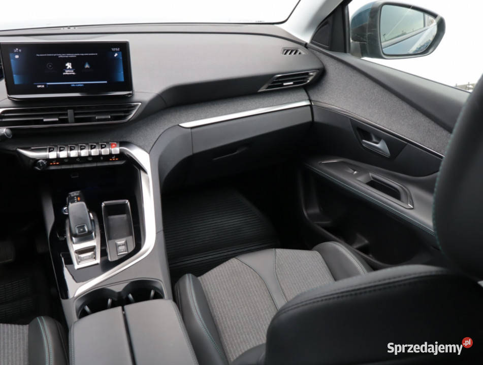 Peugeot 3008 12 PureTech przyciemniane szyby sprzedam