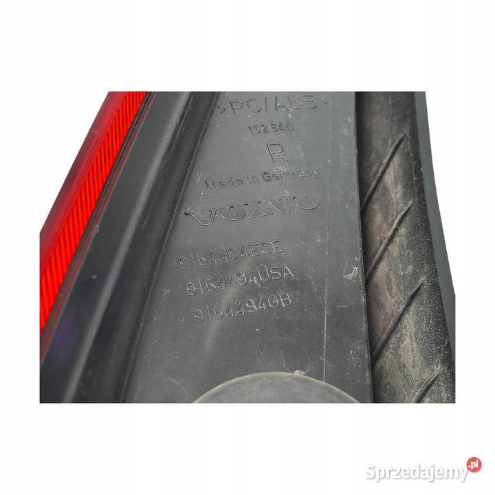LAMPA PRAWA Volvo V70 XC70 II 20002005 tylna Chełm