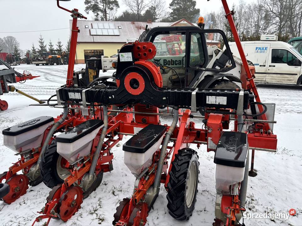 Siewnik do kukurydzy i innych Kuhn 4 rzędowy mazowieckie