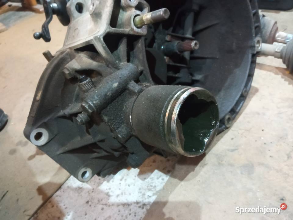 Fiata Punto 1 12 8V 75 koni C514513 skrzynia osobowe wielkopolskie Poznań sprzedam