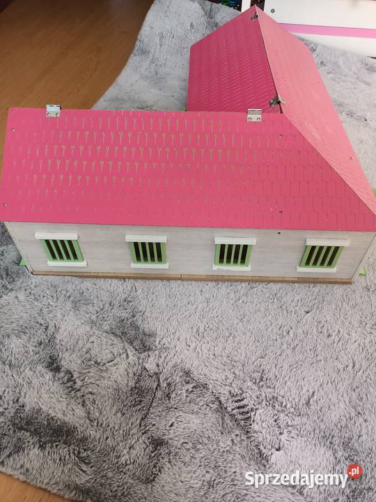 Drewniana stajnia Lubawa