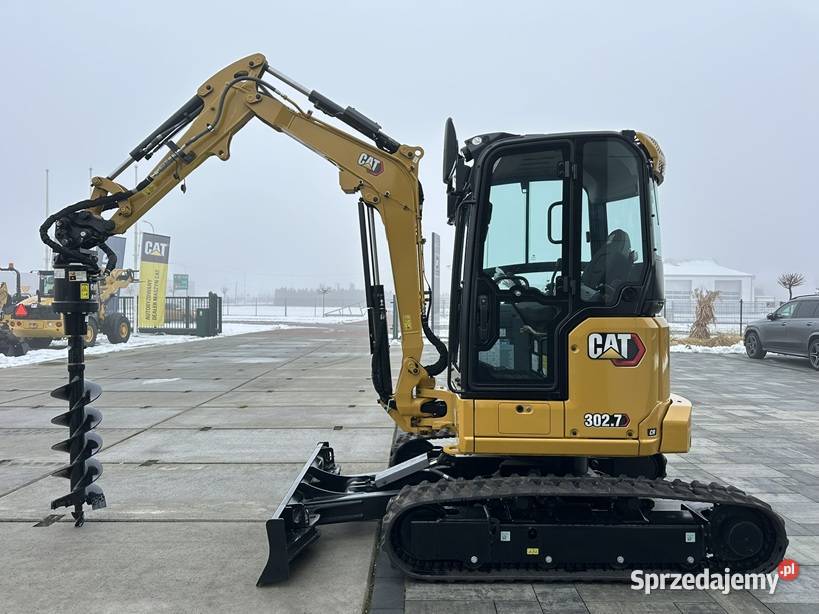 FABRYCZNIE NOWA MINIKOPARKA CATERPILLAR 3027 CR nie Tuliszków