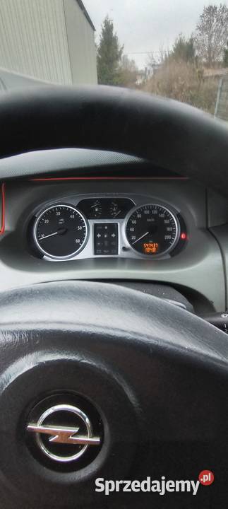 Sprzedam Vivaro Rok produkcji 2004 pomorskie Sycewice