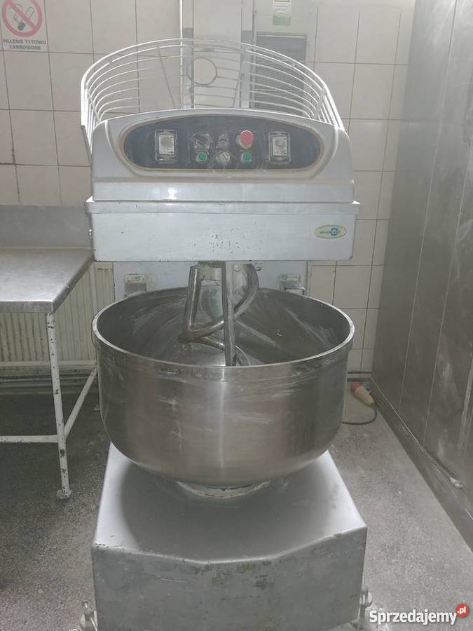 Tanio sprzedam maszyny piekarnicze i cukiernicze Złocieniec