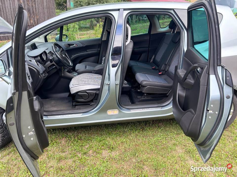 Opel Meriva B 17 cdti 2010 Rok produkcji 2010 Średnie Duże