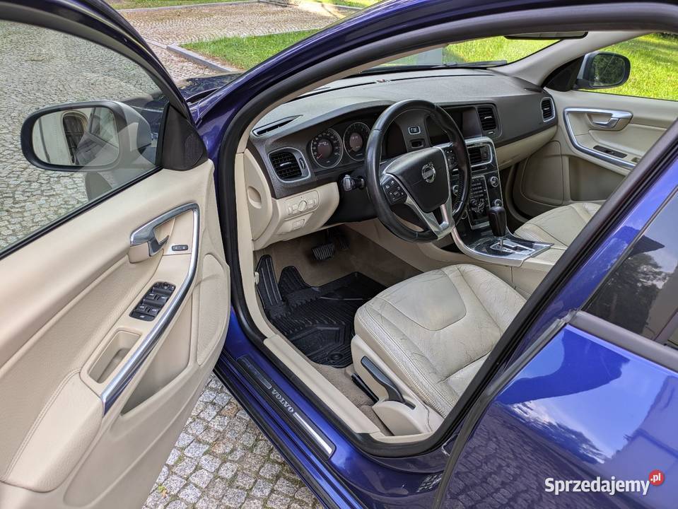Volvo V60 2011r 20 D3 163 5cylindrów klimatyzacja Jasło