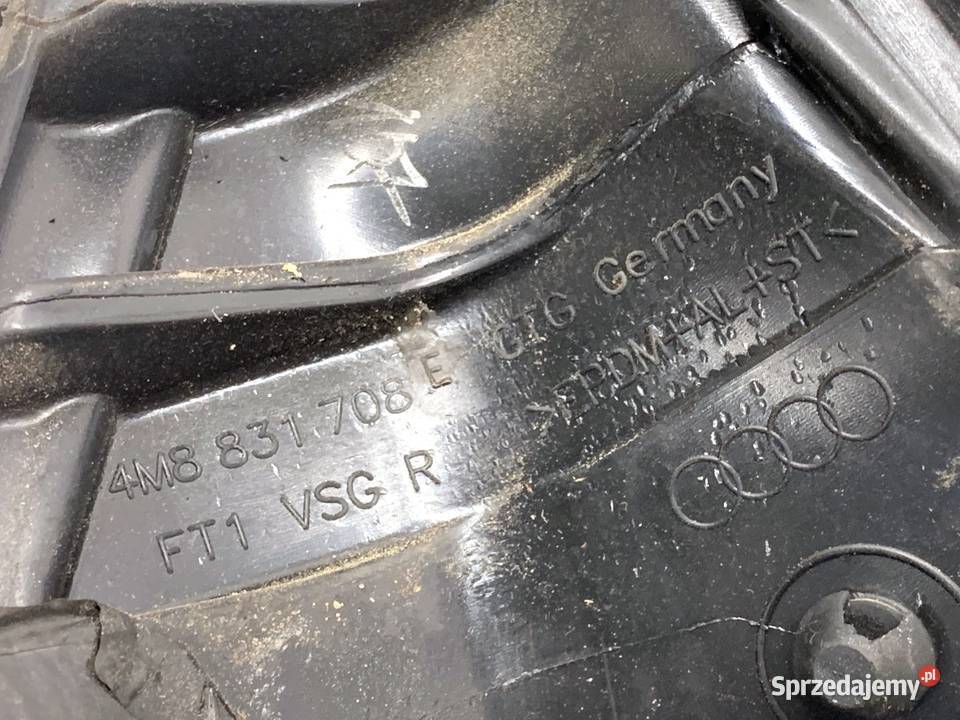 USZCZELKA DRZWI PRZÓD PRAWY AUDI Q8 SUV Części samochodowe