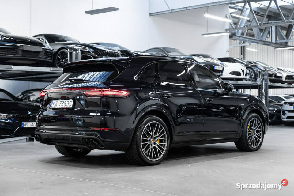 Porsche Cayenne Turbo S eHybrid 680 Specyfikacja relingi dachowe Węgrzce
