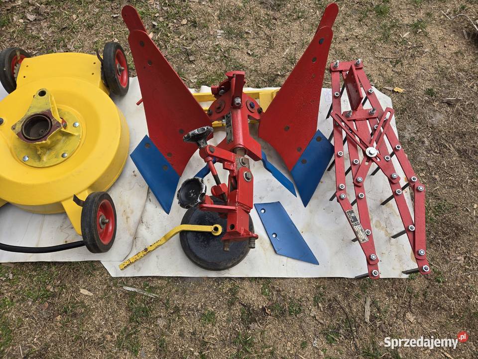 Traktorek Terra Vari