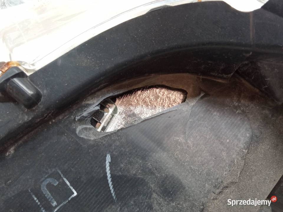 LAMPA PRZÓD PRAWA XENON EUROPA Peugeot 4007 I
